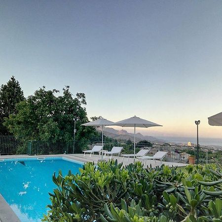 Villa Capogrecale - Piscina Riscaldata بيديمونتي إتنيو المظهر الخارجي الصورة