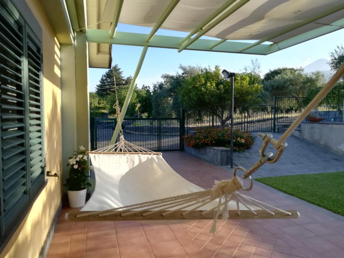 Villa Capogrecale - Piscina Riscaldata بيديمونتي إتنيو المظهر الخارجي الصورة