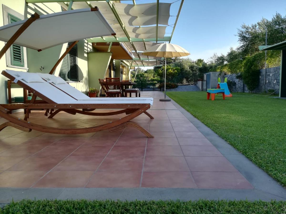 Villa Capogrecale - Piscina Riscaldata بيديمونتي إتنيو المظهر الخارجي الصورة