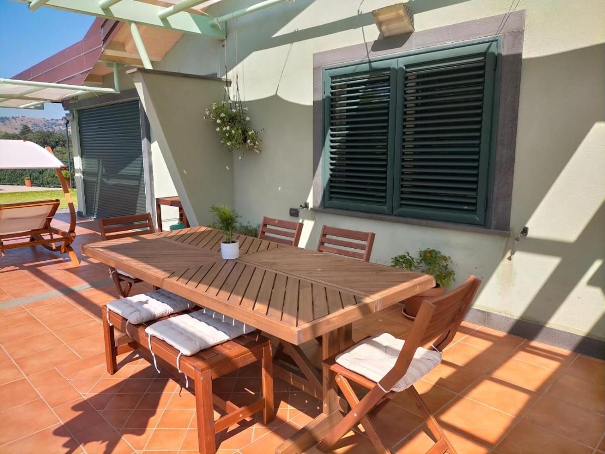 Villa Capogrecale - Piscina Riscaldata بيديمونتي إتنيو المظهر الخارجي الصورة