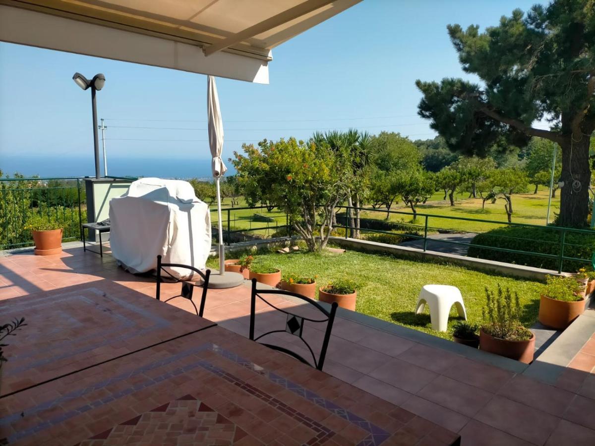 Villa Capogrecale - Piscina Riscaldata بيديمونتي إتنيو المظهر الخارجي الصورة