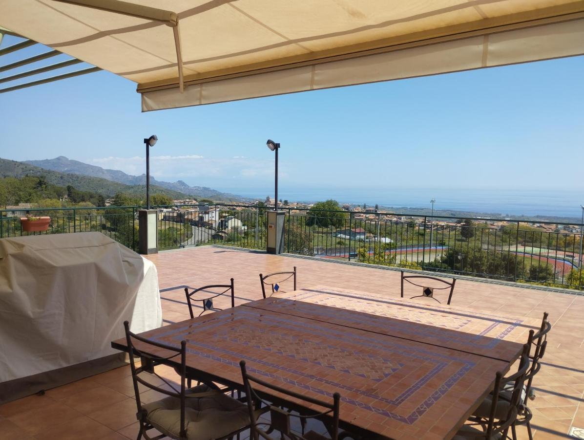 Villa Capogrecale - Piscina Riscaldata بيديمونتي إتنيو المظهر الخارجي الصورة