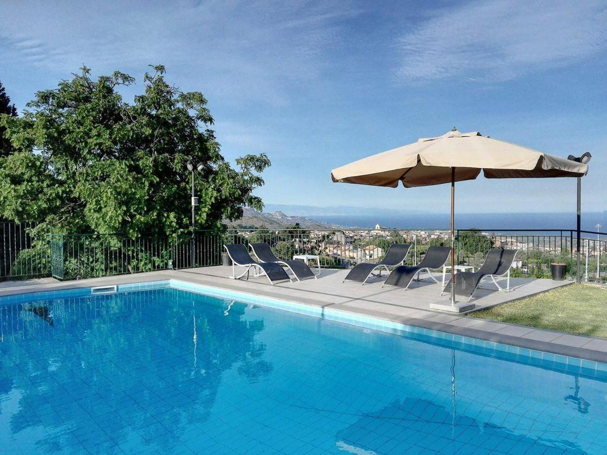 Villa Capogrecale - Piscina Riscaldata بيديمونتي إتنيو المظهر الخارجي الصورة